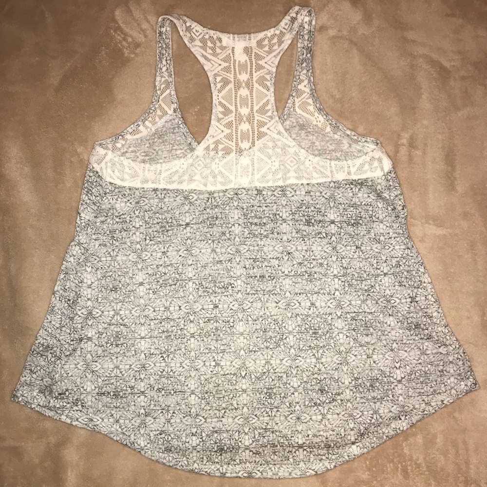 Laced Back Tank - Picture 5 of 6